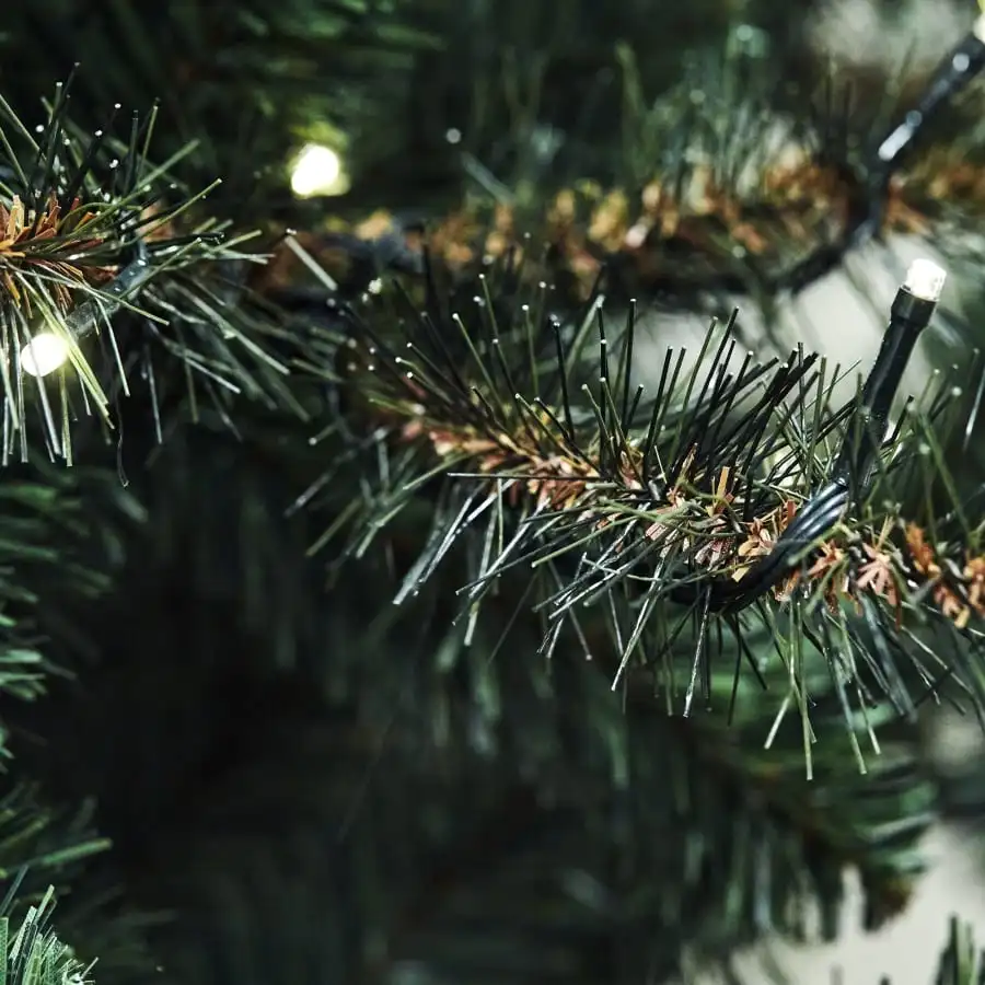 Nordic Winter Fryd 210x138cm Valoilla Joulukuusi 6 Nordic Winter Fryd 210x138cm Valoilla Joulukuusi - Image 4